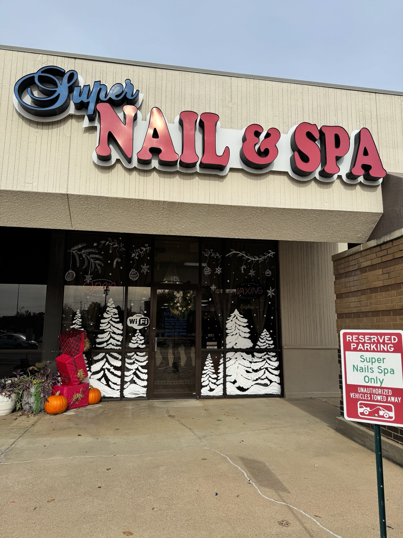 Super Nails & Spa (10% OFF New Customers) logo